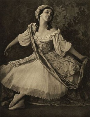 21848337_Tamara_Karsavina.jpg