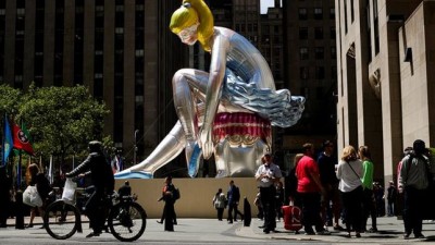 Jeff-Koons-bailarina-Rockefeller-Center_EDIIMA20170513_0008_4.jpg